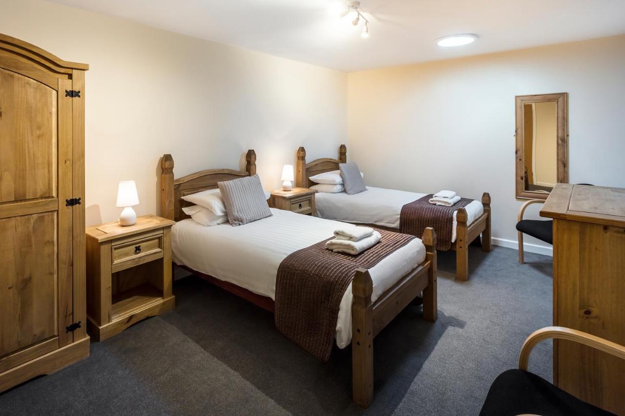 Roydon Marina Village Hotel Exteriér fotografie