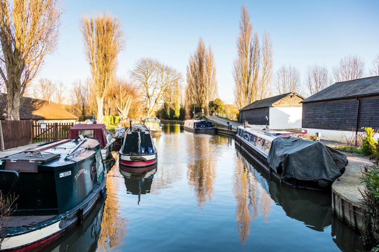 Roydon Marina Village Hotel Exteriér fotografie