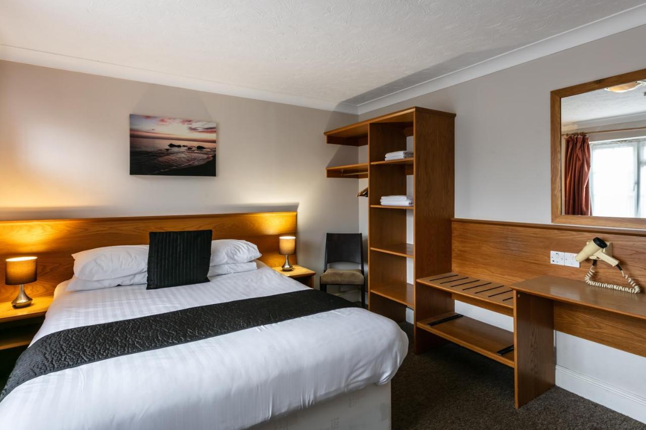 Roydon Marina Village Hotel Exteriér fotografie